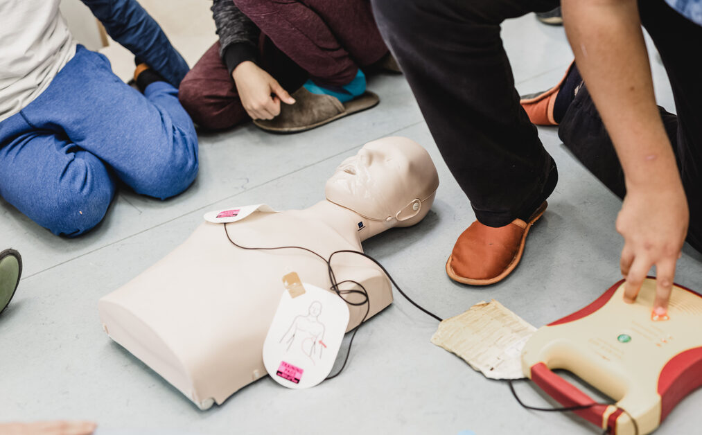 Assistenza defibrillatore a Manerbio: a chi affidarsi?
